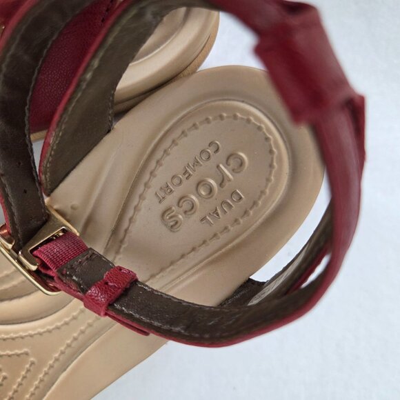 Crocs Leigh Ann Ankle Strap Leather Wedge Sandal Women Size 8 Garnet Red Comfort - Picture 7 of 10
